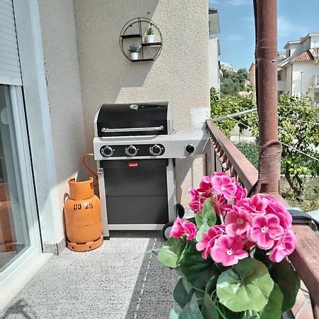 Apartment Marina Podstrana Bagian luar foto