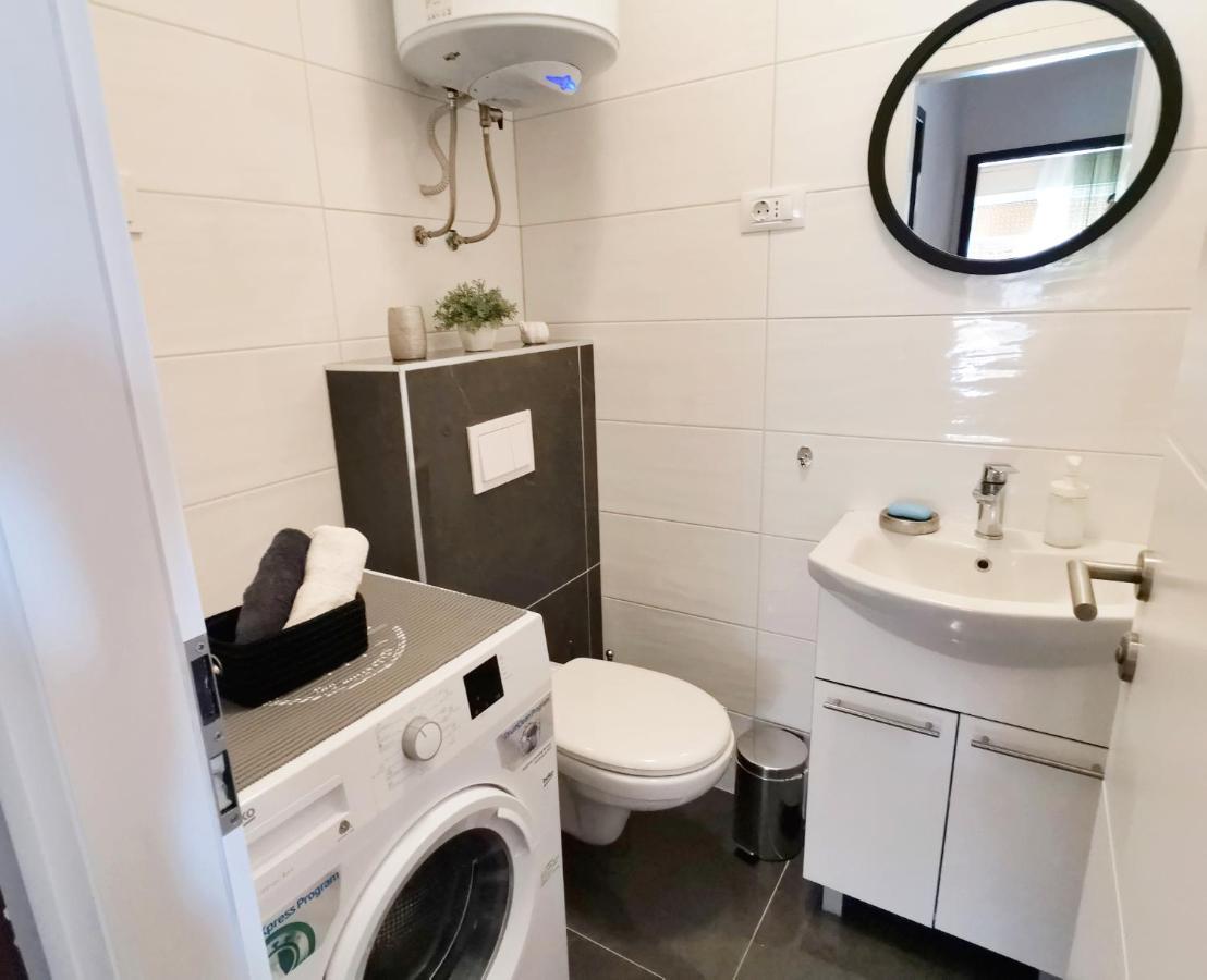 Apartment Marina Podstrana Bagian luar foto